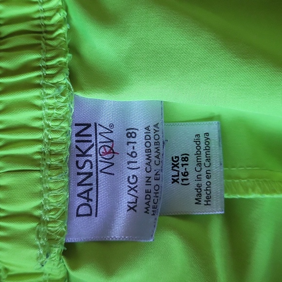 Danskin Now shorts (16-18) - Picture 3 of 4